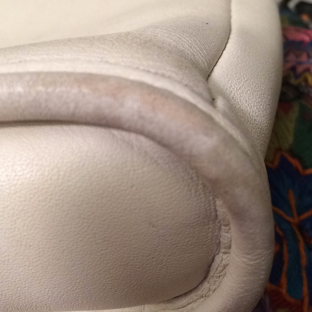 Vintage Coach White Leather Crossbody Adj. Purse - Picture 9 of 15